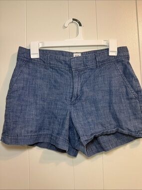Gap Women’s Size 6 Blue Chambray City Shorts Natural, Coastal